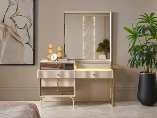 Lexus Dresser