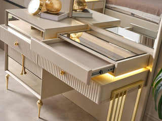 Lexus Dresser