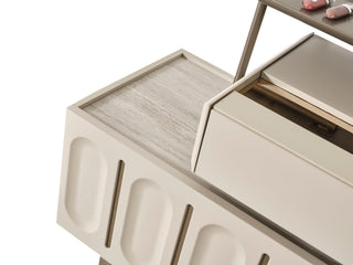 Petra Dresser