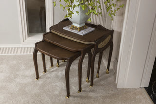 Mesas nido Elara de Muebles Ali Guler